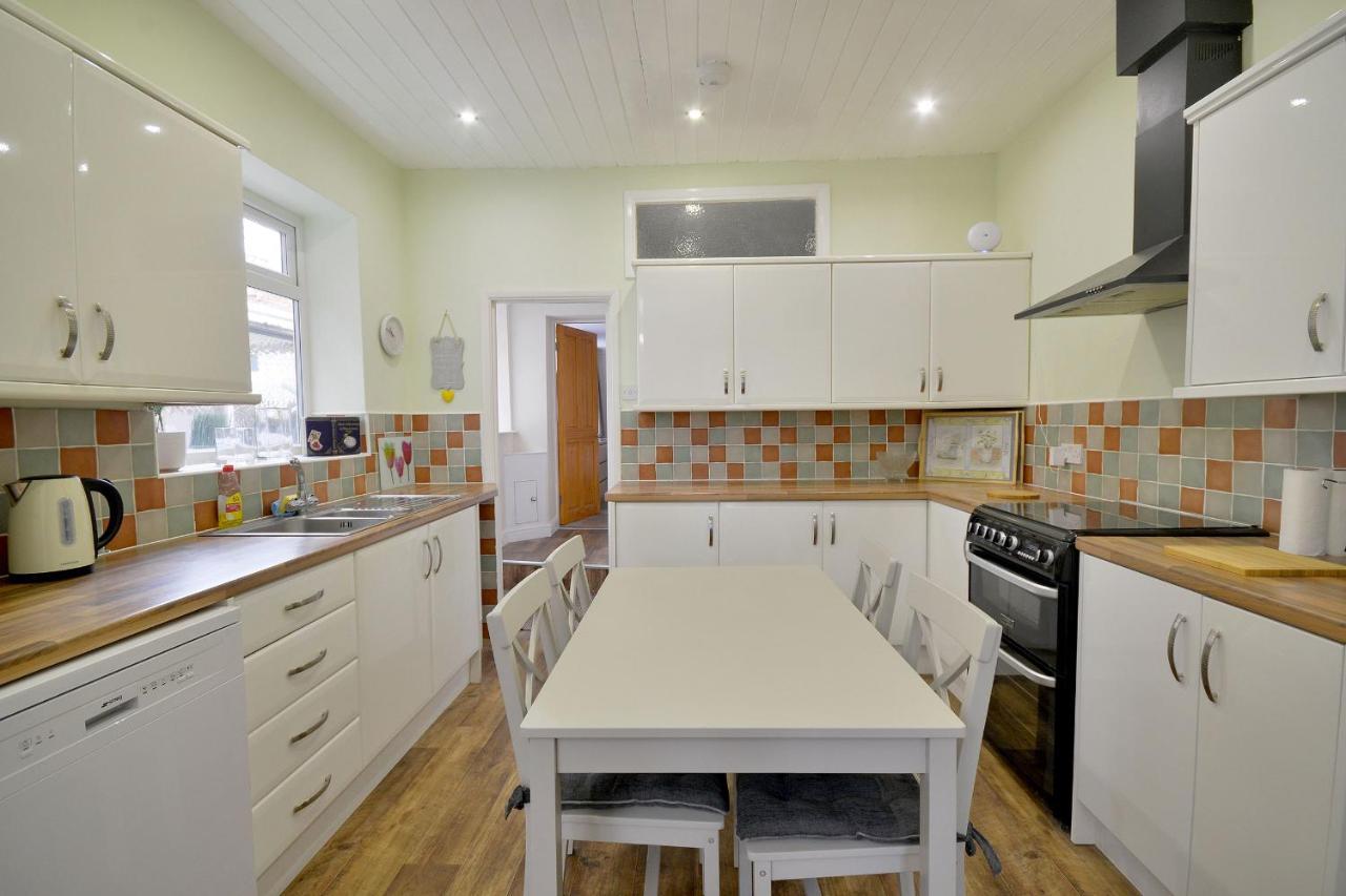 סקארבורו Spacious Modern Ground Floor Apartment, For Up To 6 Guests מראה חיצוני תמונה