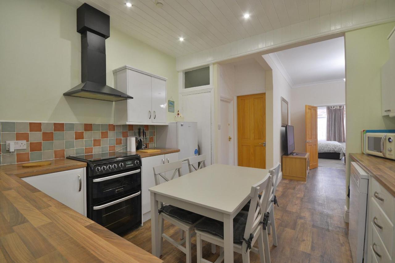 סקארבורו Spacious Modern Ground Floor Apartment, For Up To 6 Guests מראה חיצוני תמונה